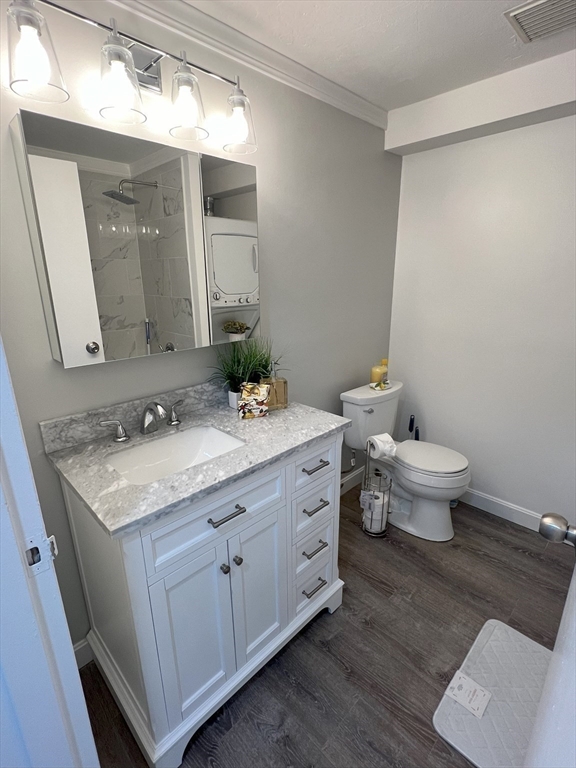 5 Silver Hill Ln # 4