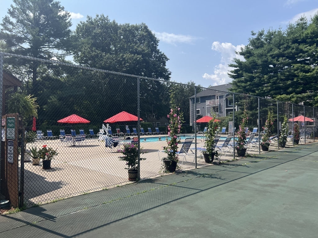 5 Silver Hill Ln # 4