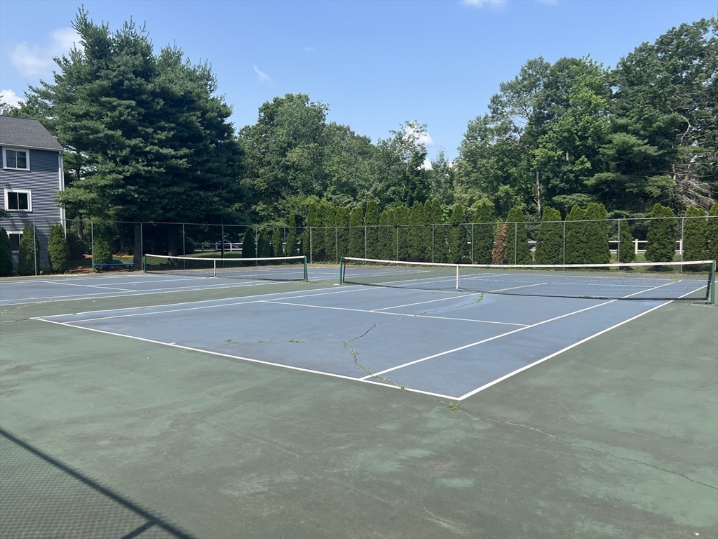 5 Silver Hill Ln # 4