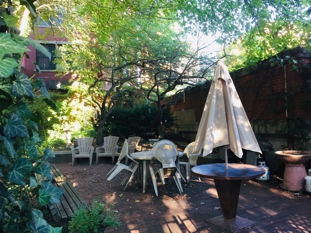 17 Cazenove St # 302
