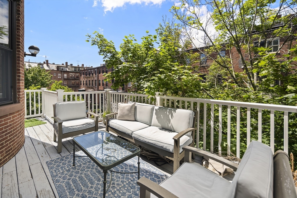 96 Pembroke St # 2