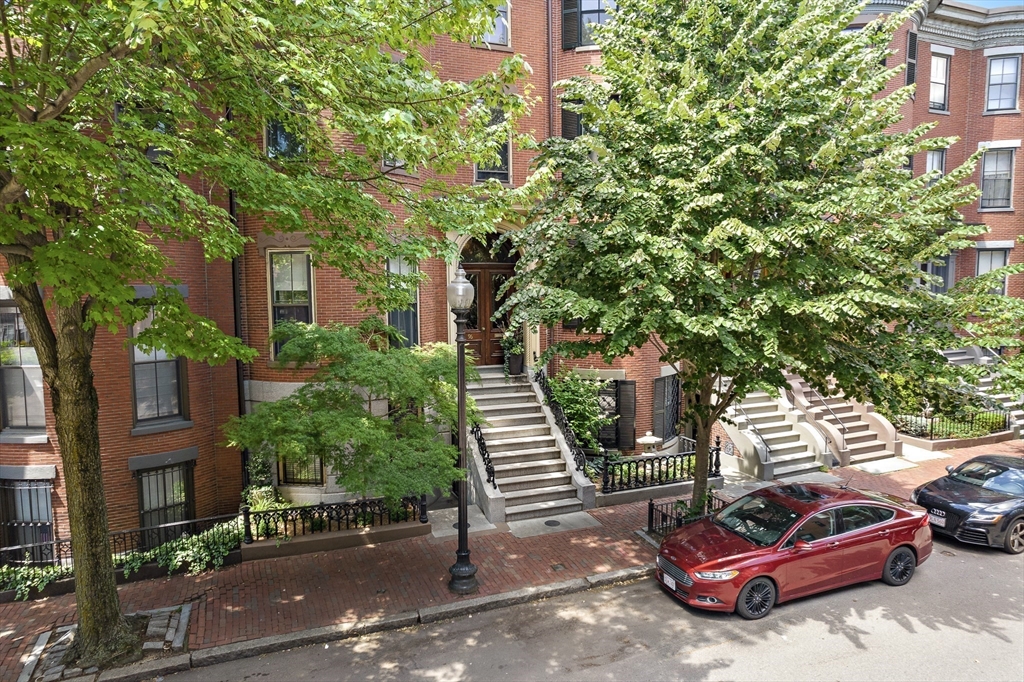 96 Pembroke St # 2