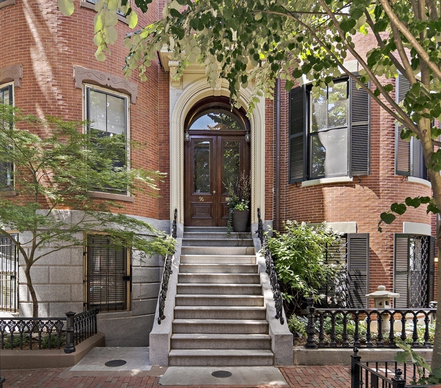 96 Pembroke St # 2