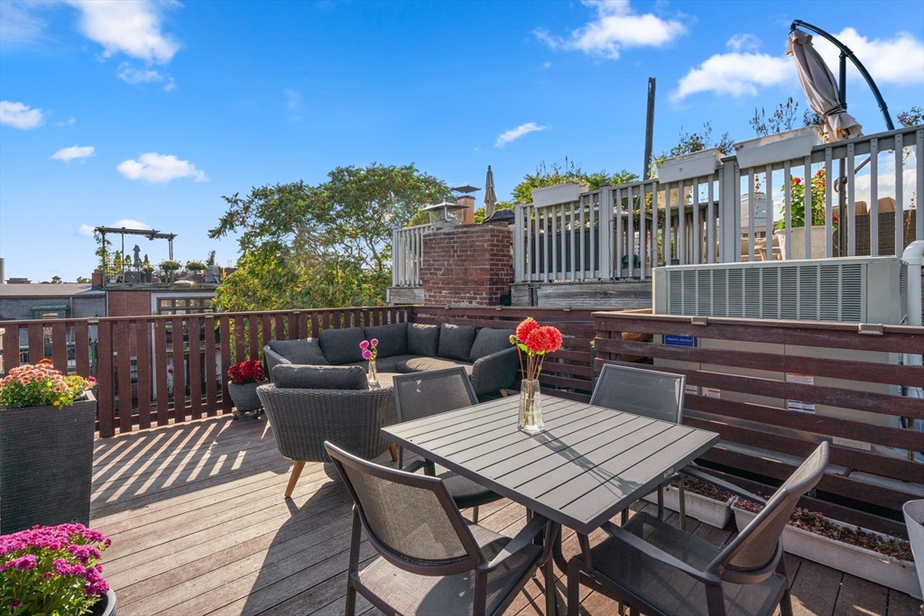 26 Dwight St # 2