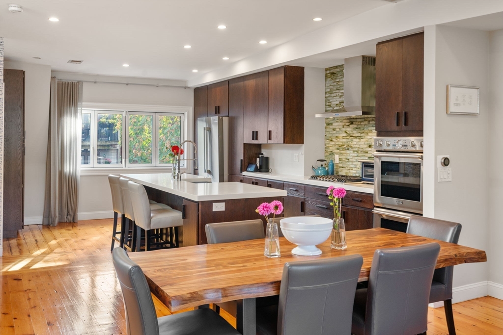 26 Dwight St # 2