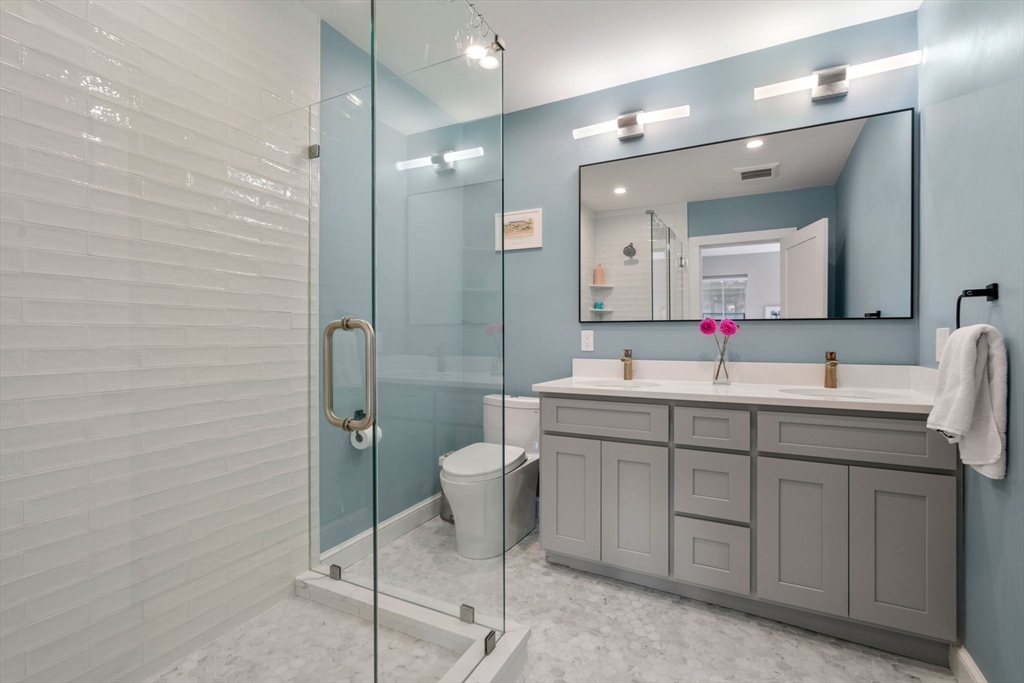 26 Dwight St # 2