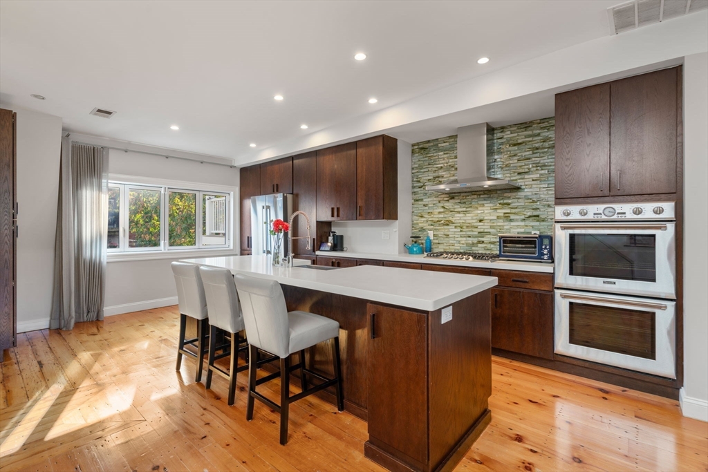26 Dwight St # 2