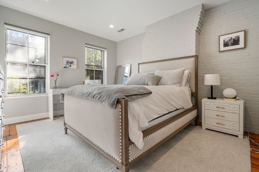 26 Dwight St # 2
