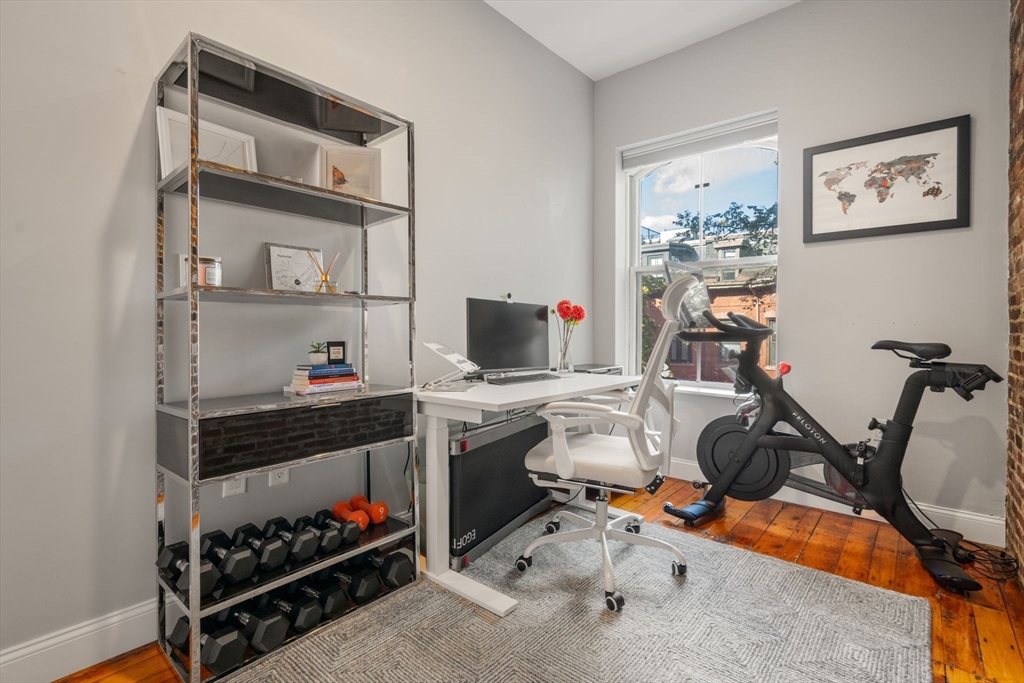 26 Dwight St # 2