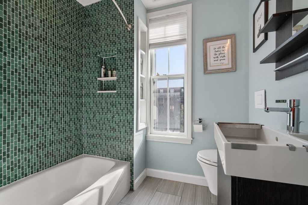 26 Dwight St # 2