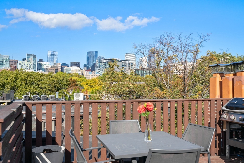 26 Dwight St # 2