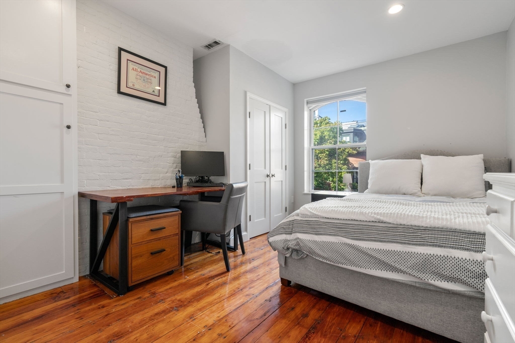 26 Dwight St # 2