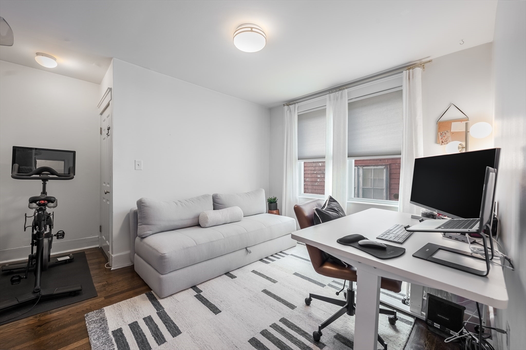 78 Forest Hills St # 1