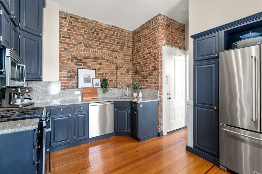 50 Monument Square # 5