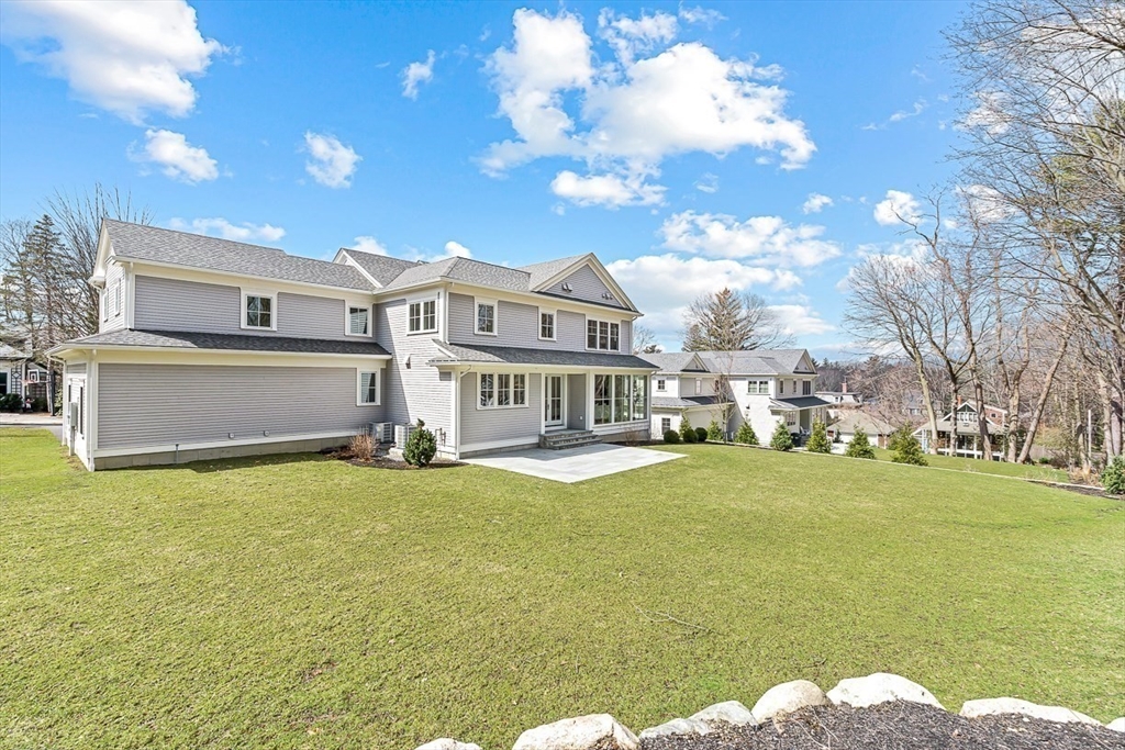 12 Bird Hill Ave