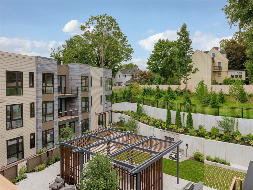 100 Linden Street # 102