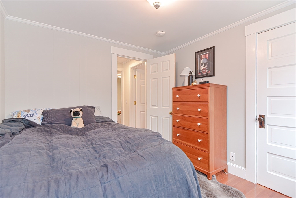 8 Damien Rd