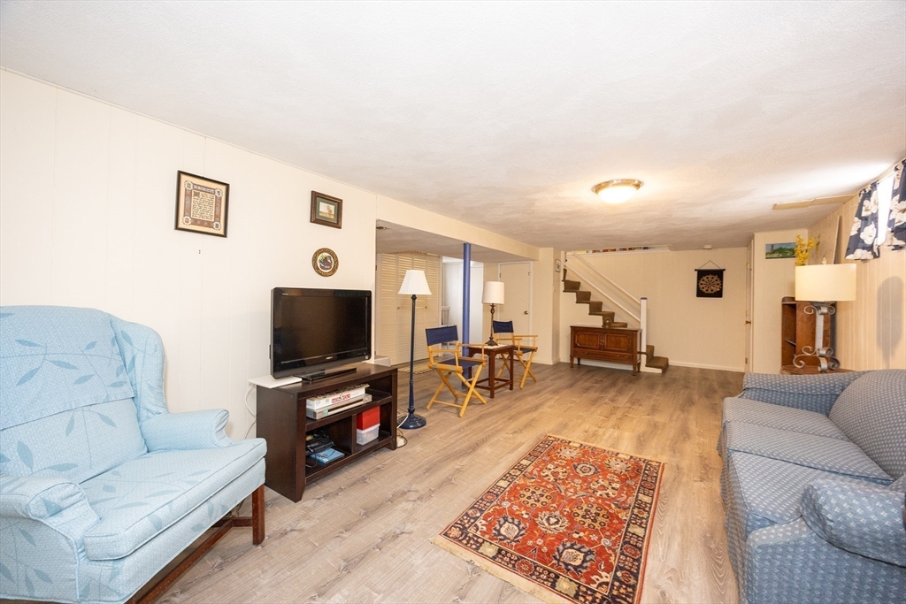 85 Dawson Dr