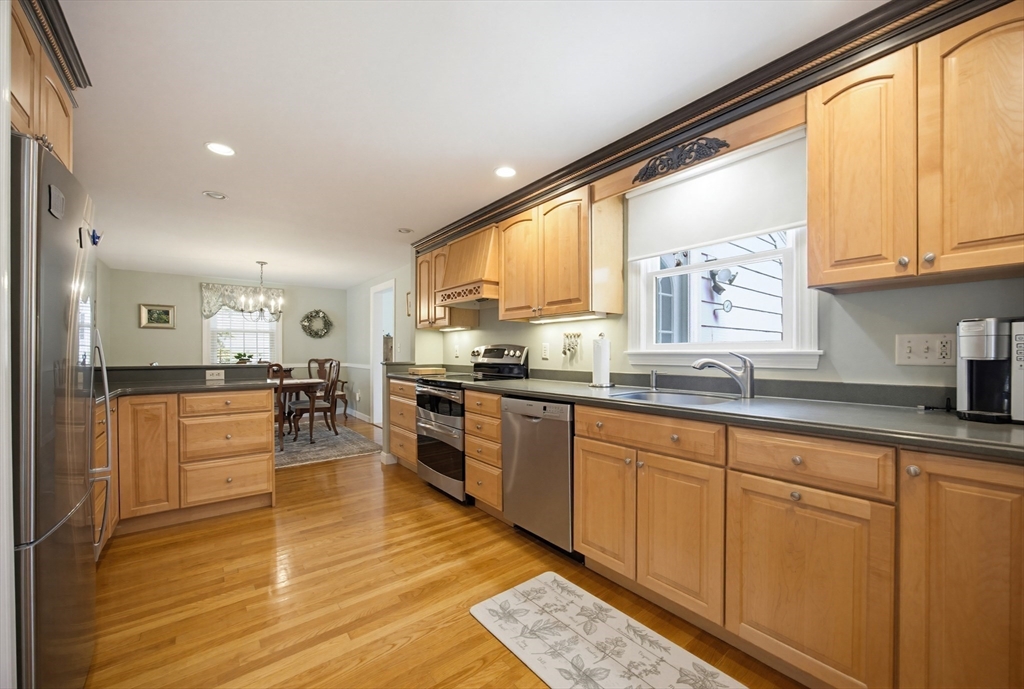 85 Dawson Dr