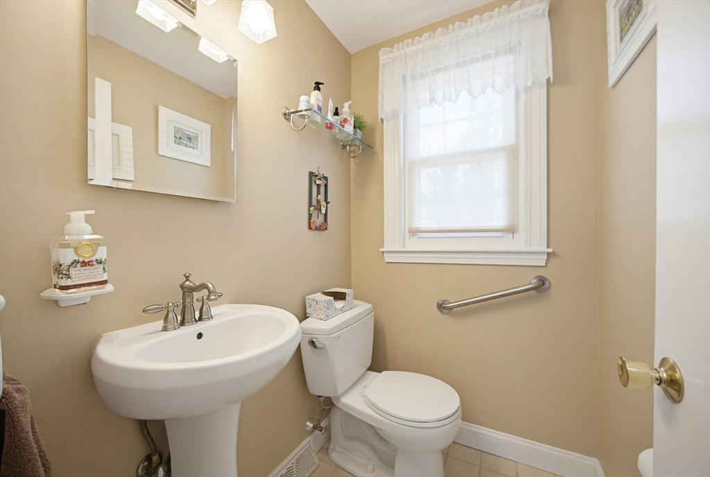 85 Dawson Dr