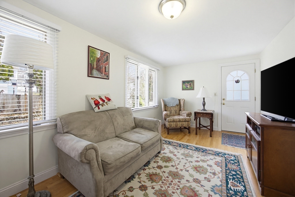 85 Dawson Dr