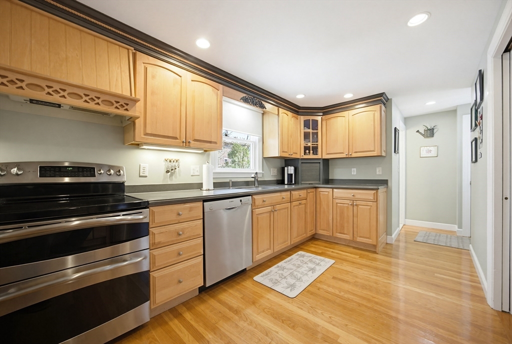 85 Dawson Dr