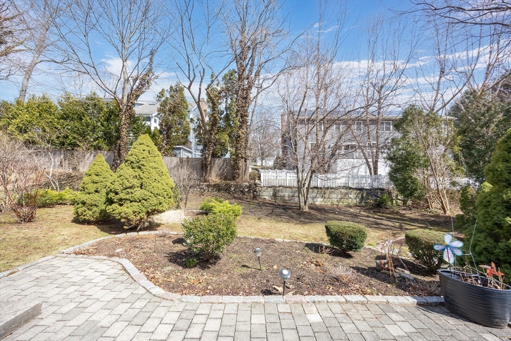 85 Dawson Dr