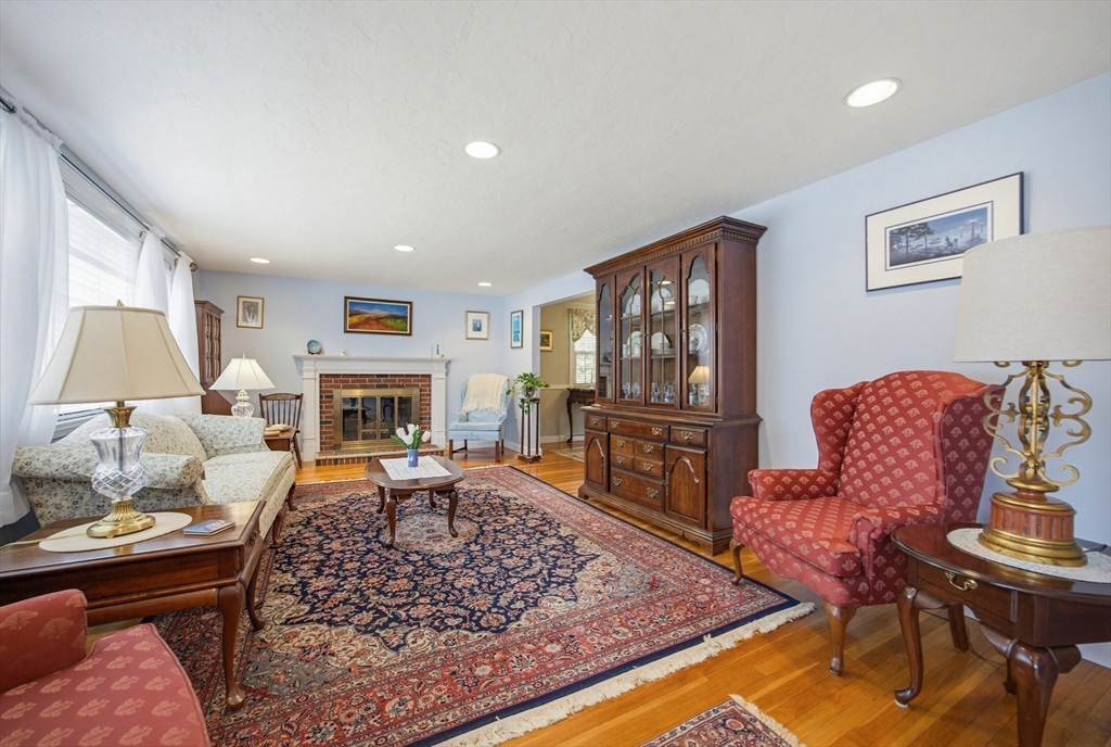 85 Dawson Dr