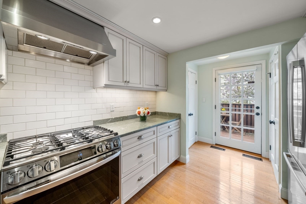 33 Soley Street # 2