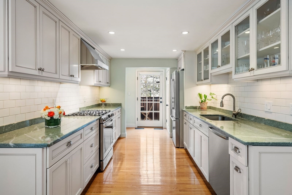 33 Soley Street # 2
