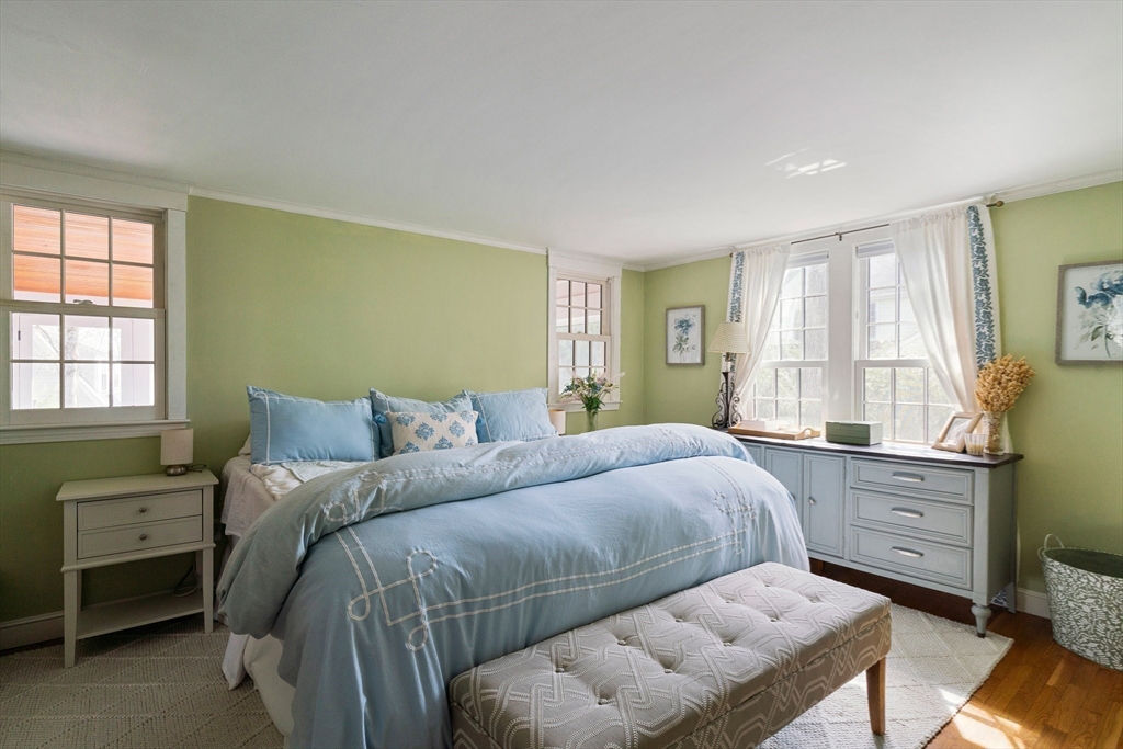 22 Standish Rd