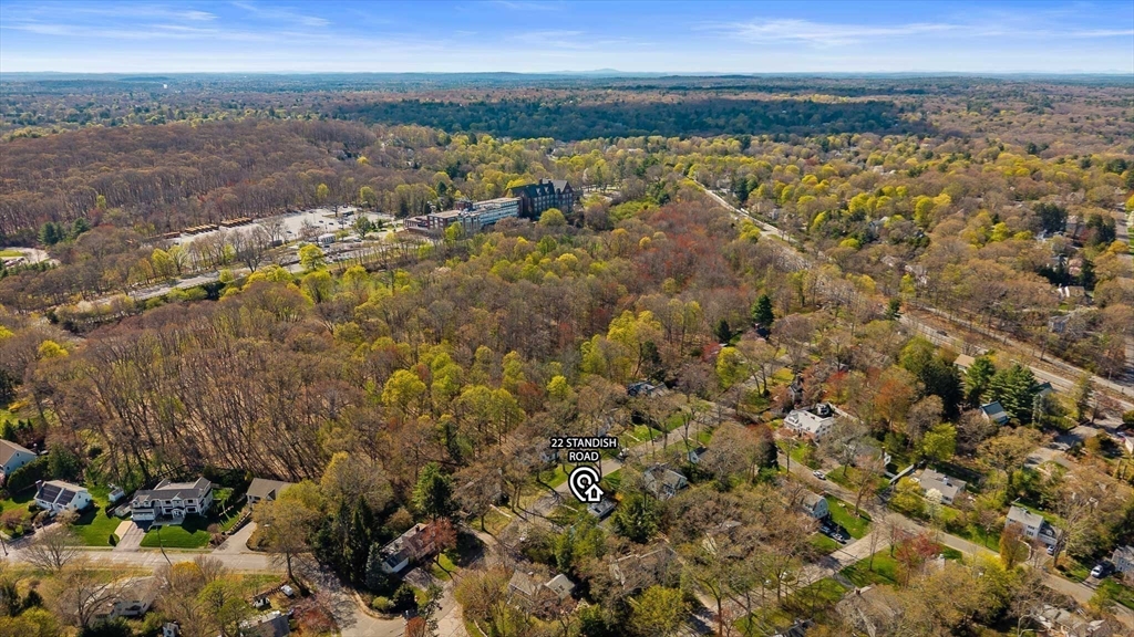 22 Standish Rd
