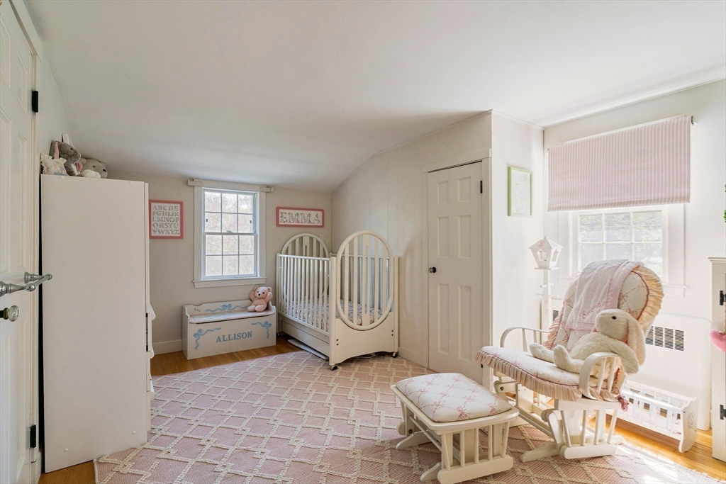 22 Standish Rd
