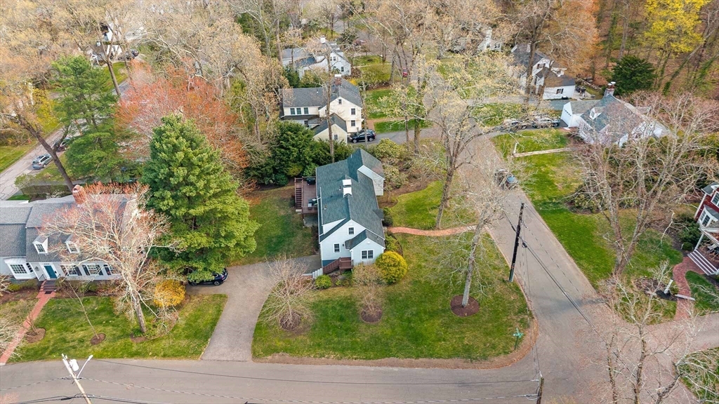 22 Standish Rd