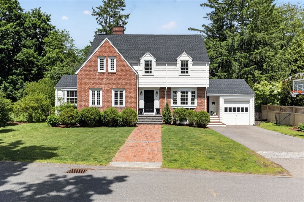 58 Leighton Rd