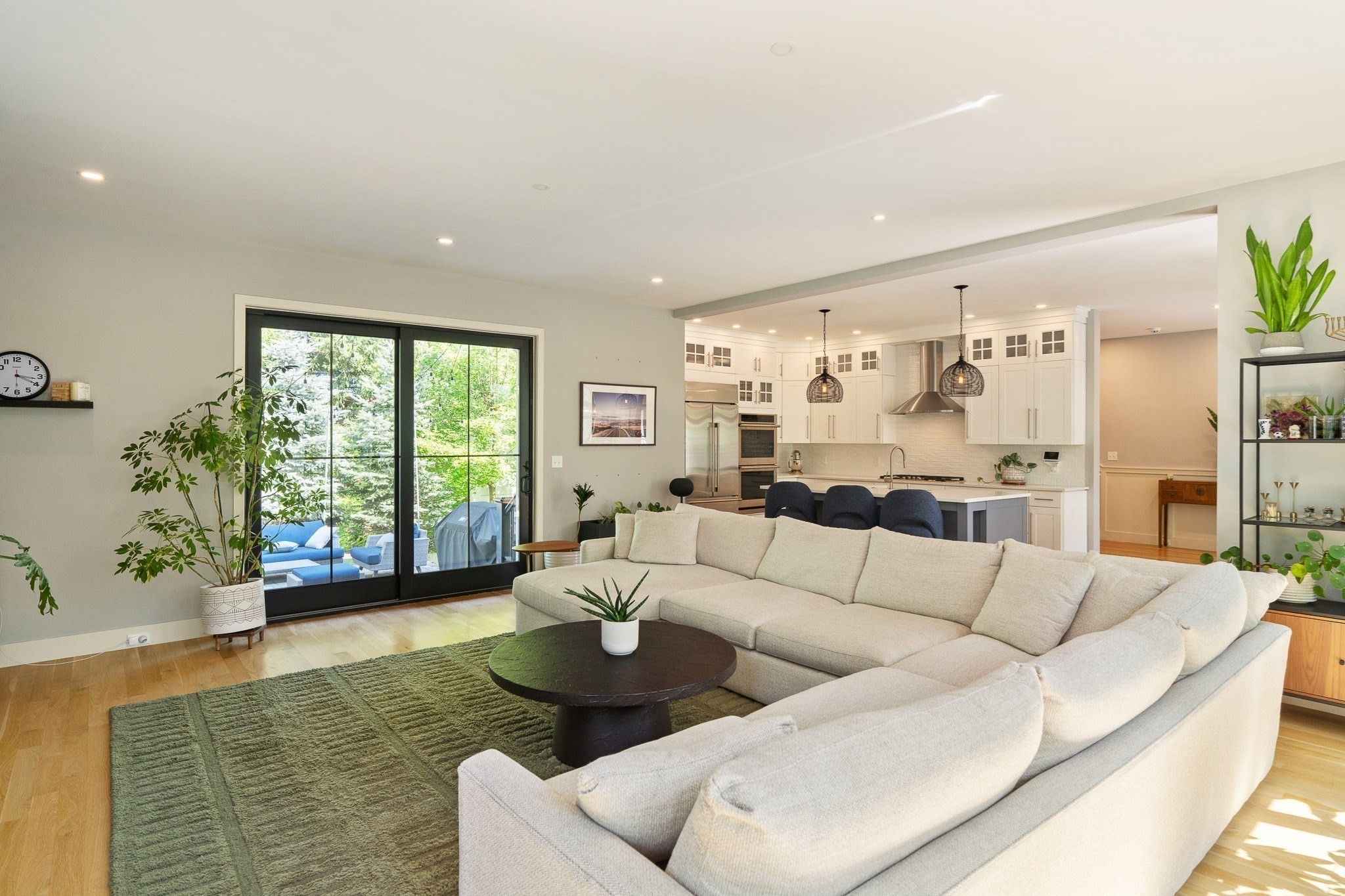 32 Lantern Ln