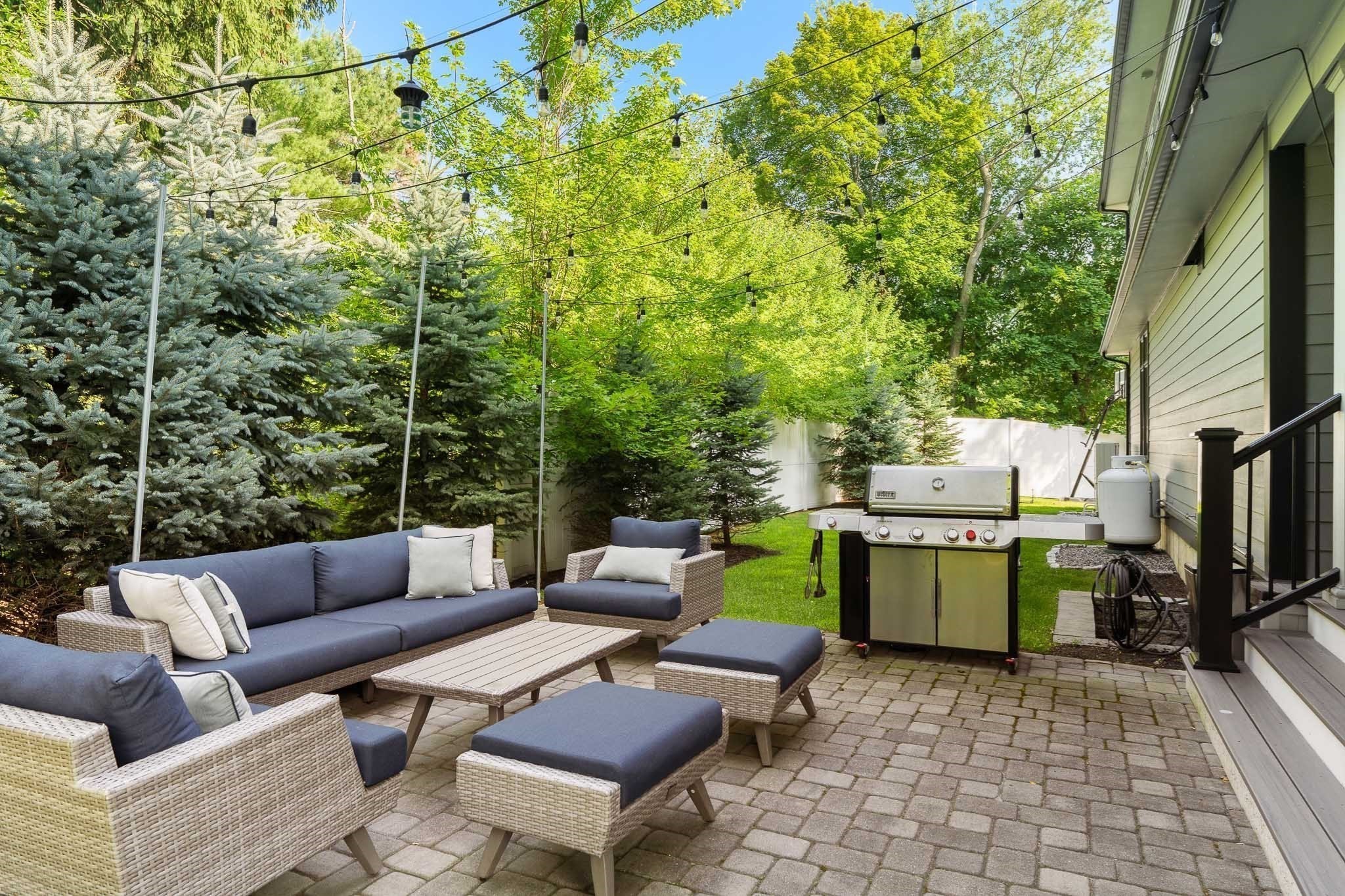 32 Lantern Ln