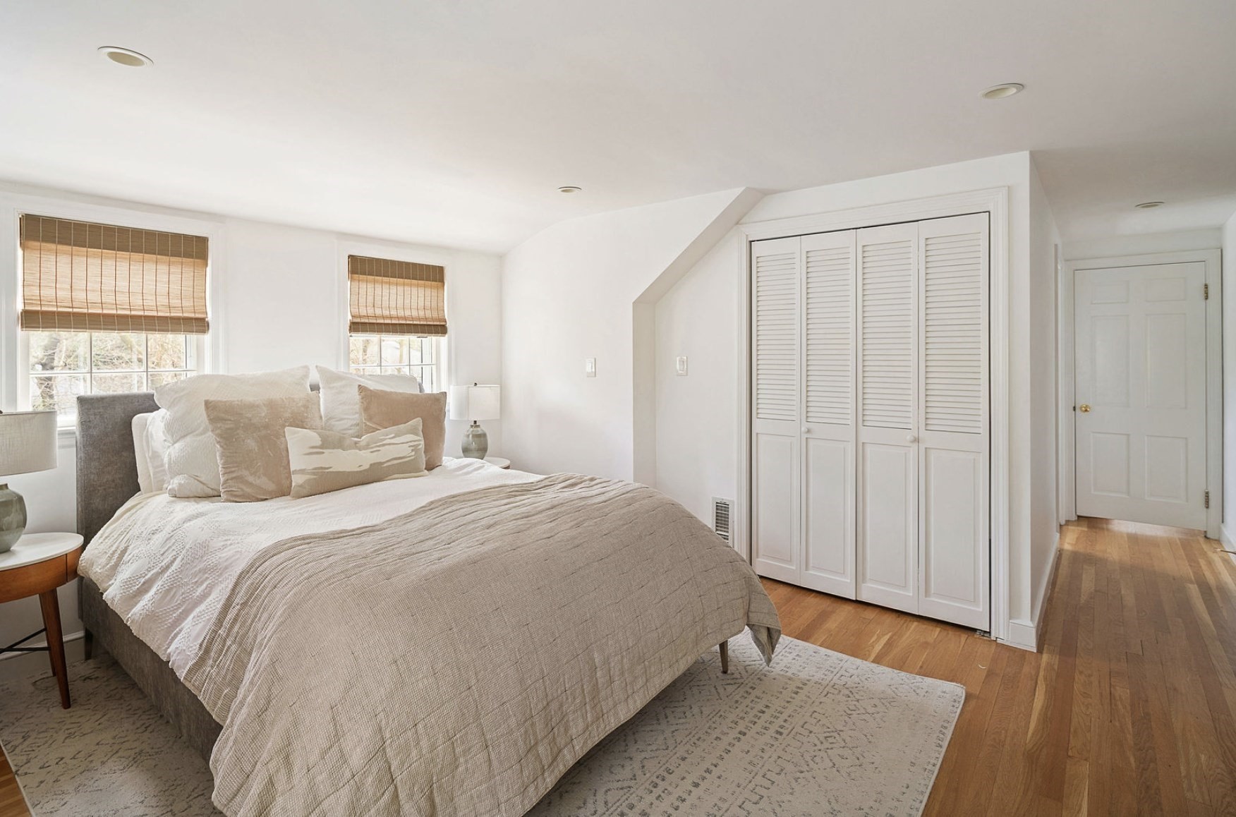 39 River Glen Rd
