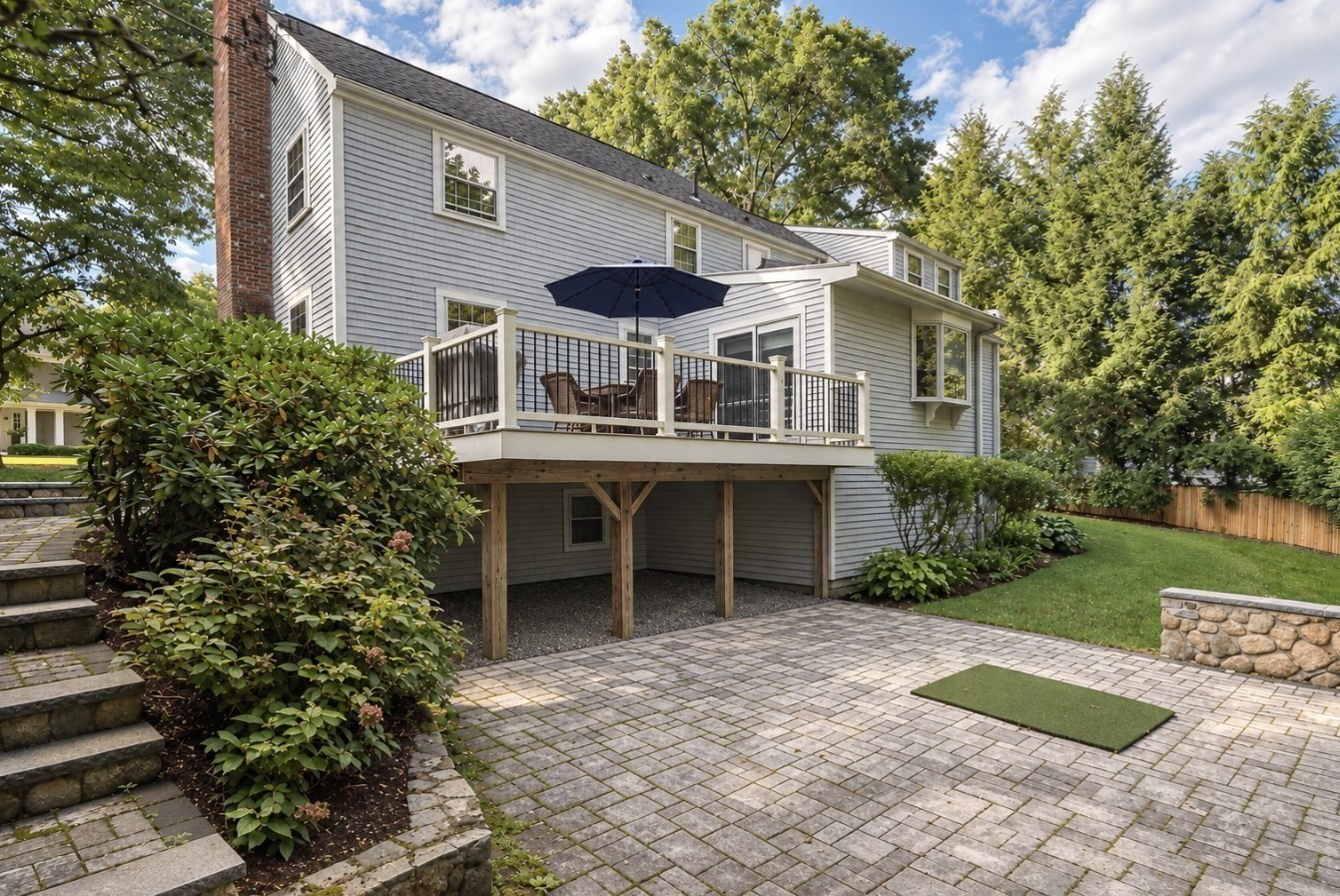 39 River Glen Rd