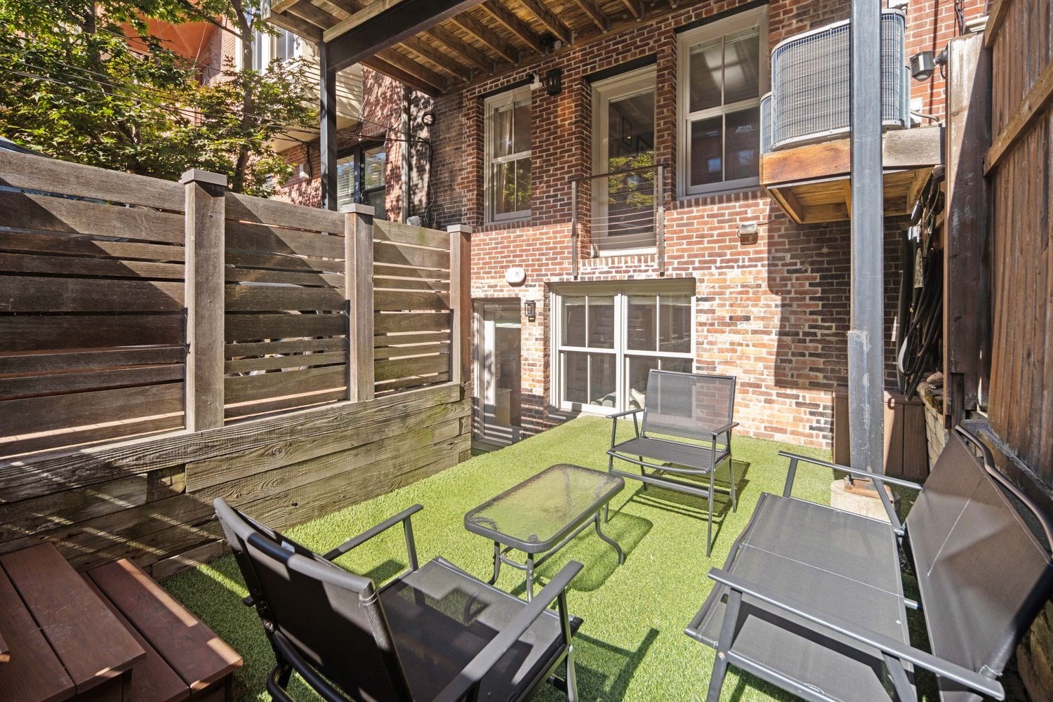 38 Rutland Sq # 1