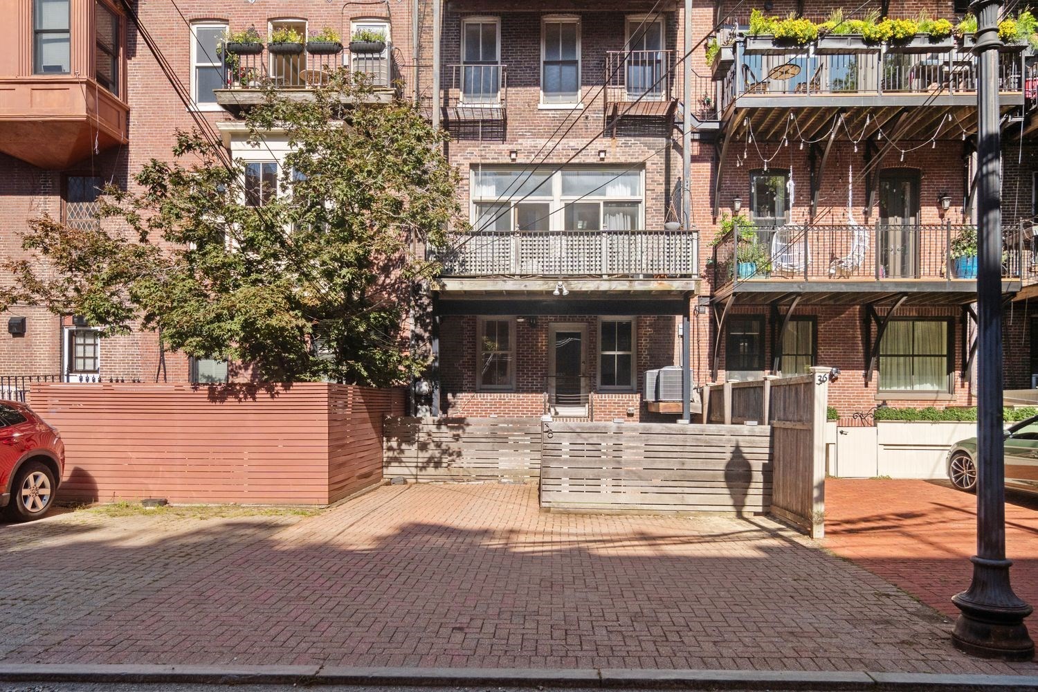 38 Rutland Sq # 1