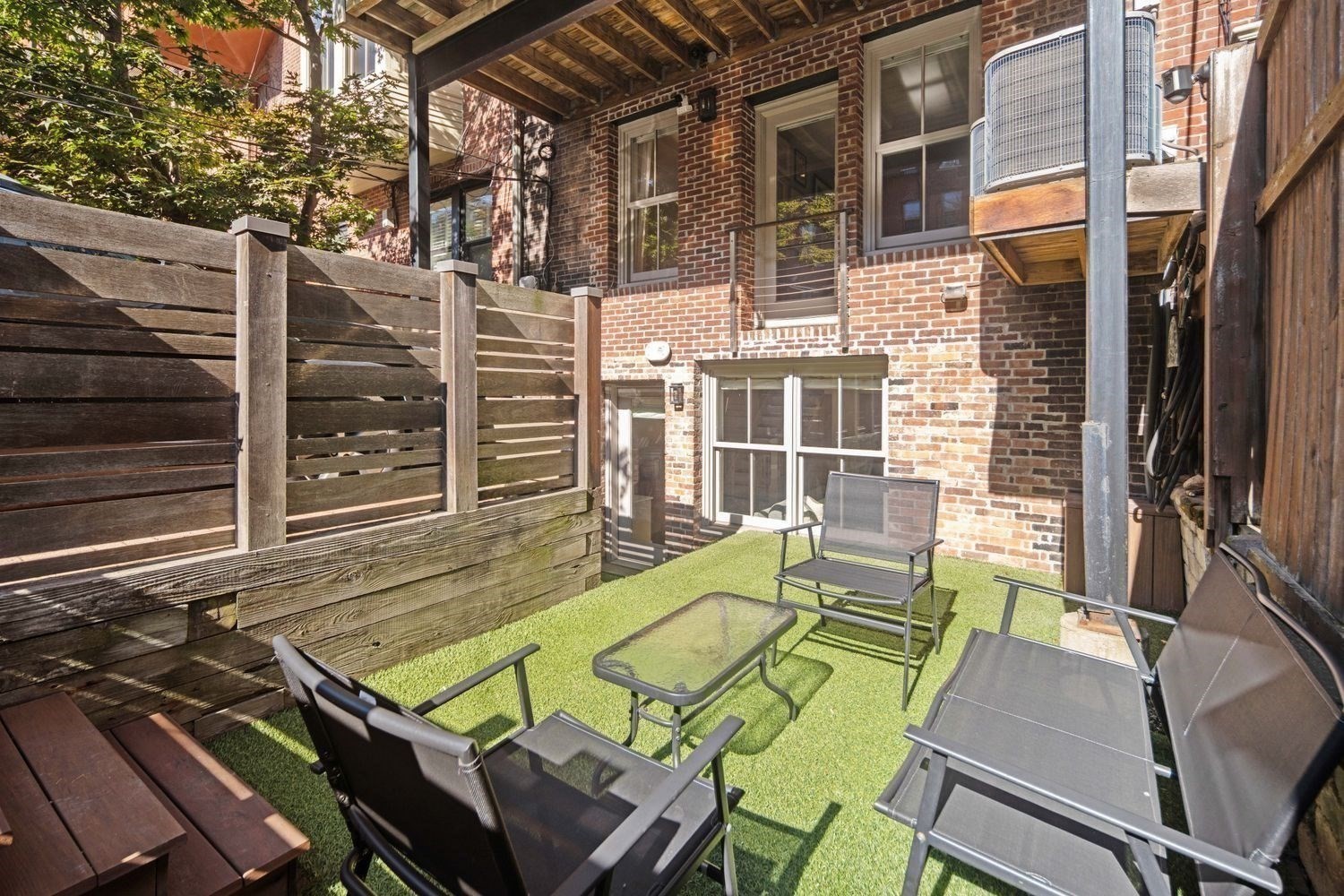 38 Rutland Sq # 1