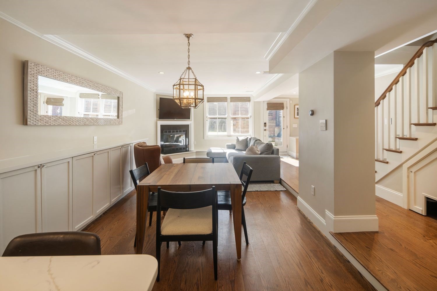 38 Rutland Sq # 1