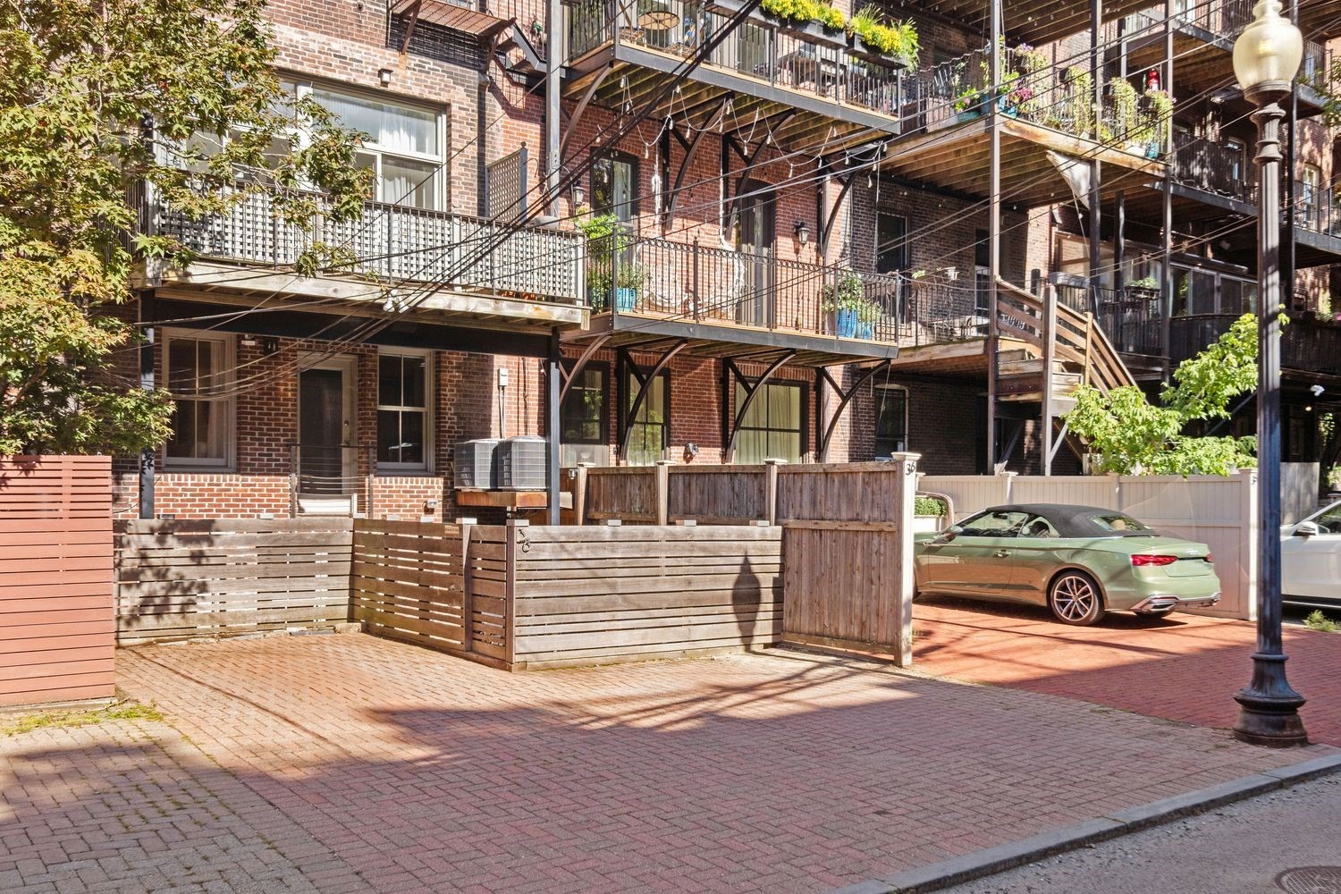 38 Rutland Sq # 1