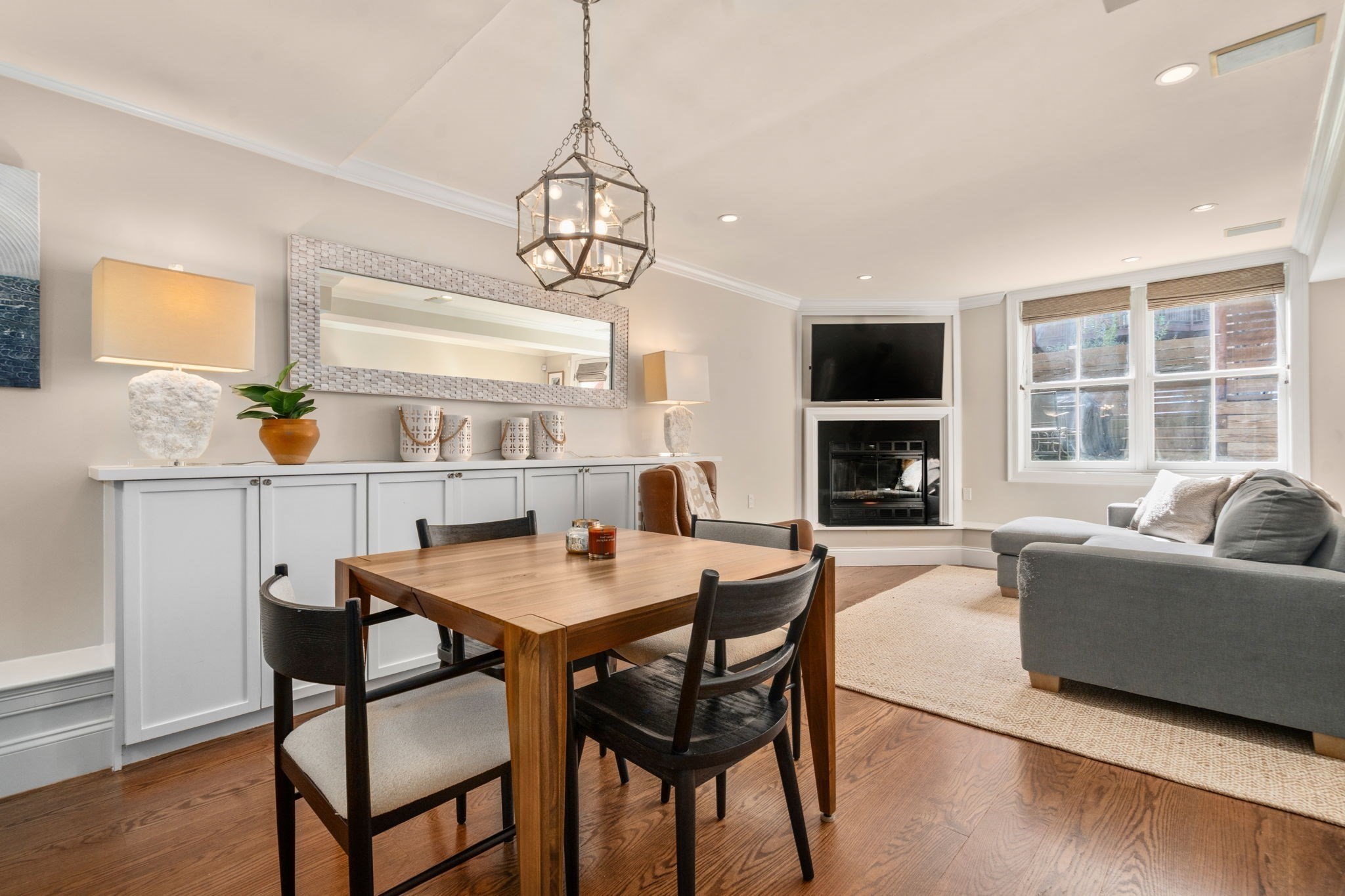38 Rutland Sq # 1