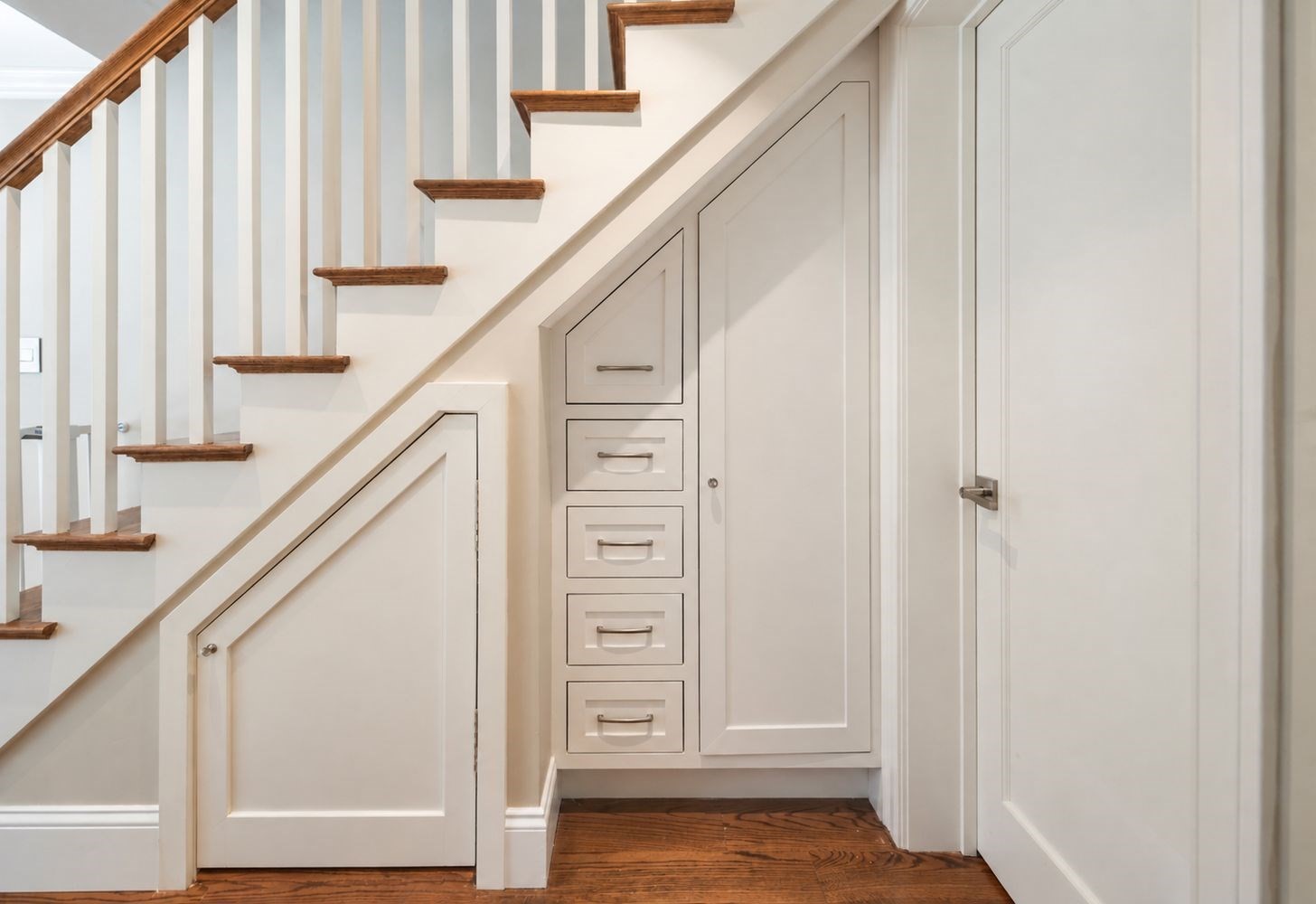 38 Rutland Sq # 1