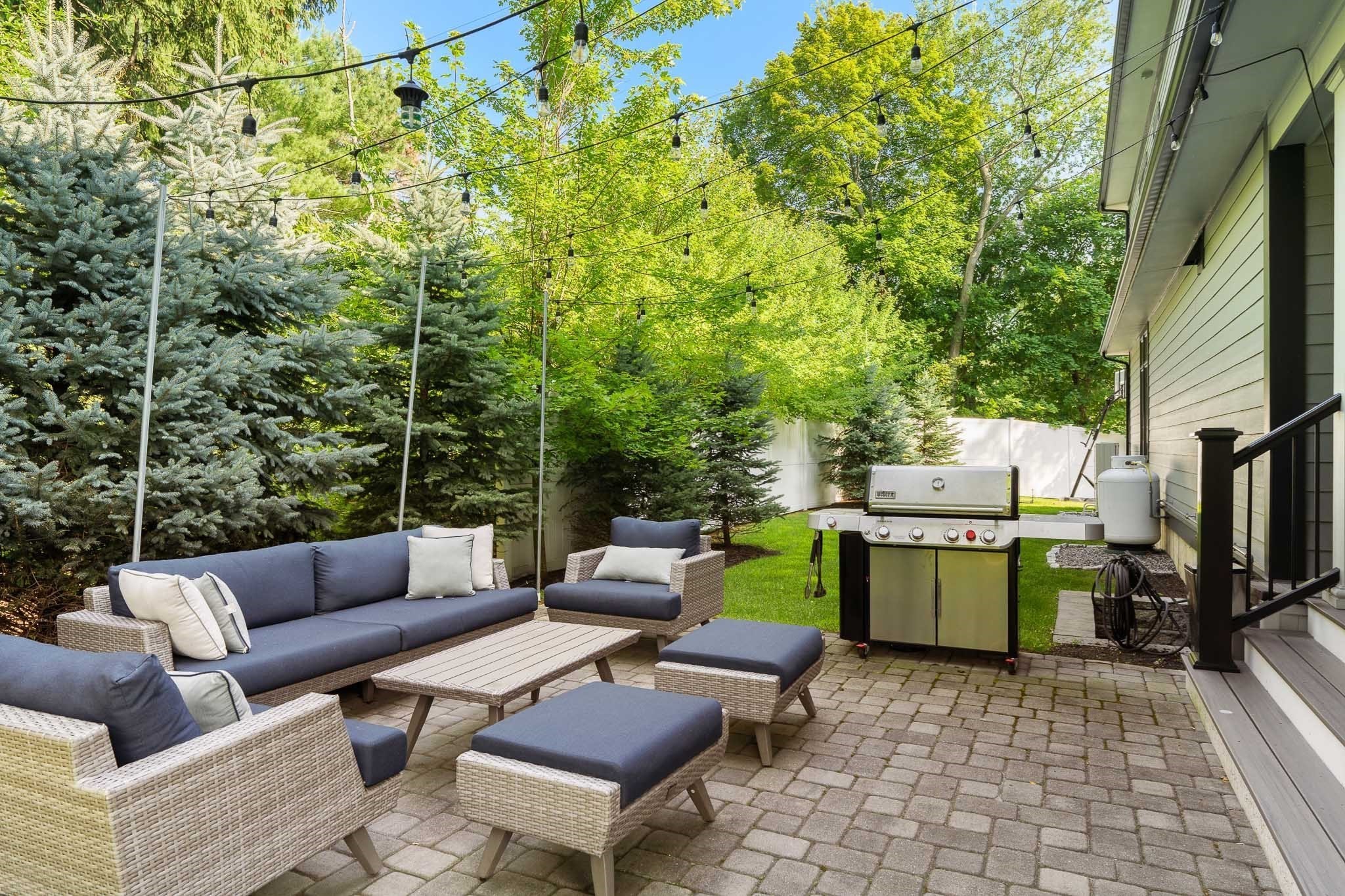 32 Lantern Ln