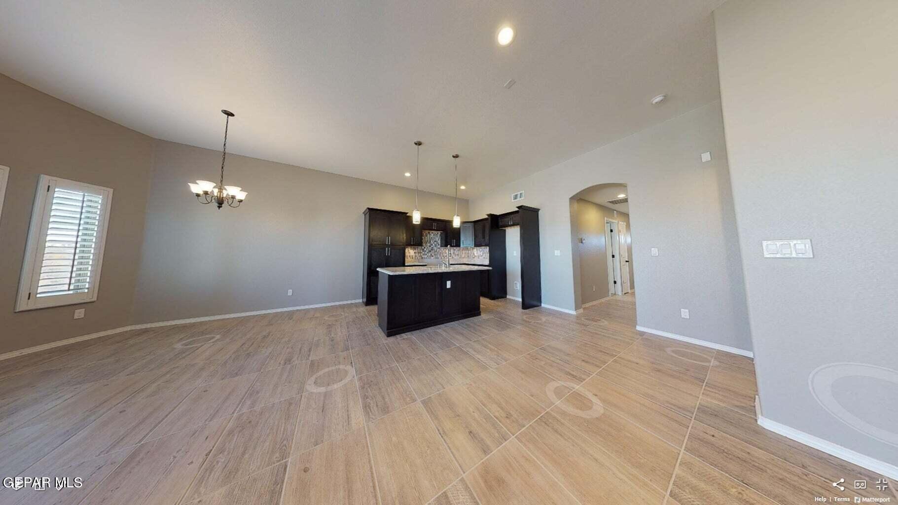 13808 Margaret Ponce Avenue