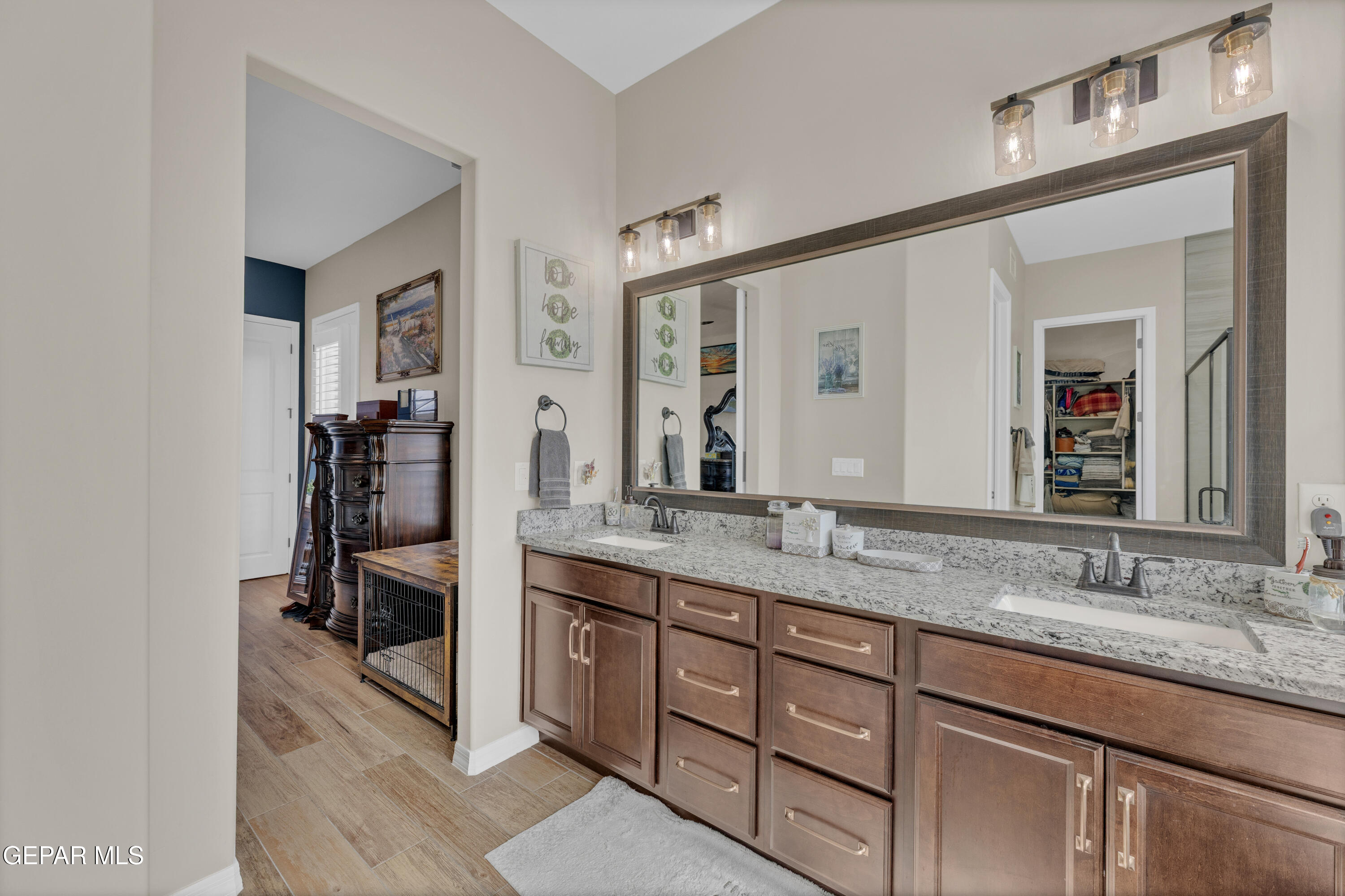 5859 Valley Palm Drive
