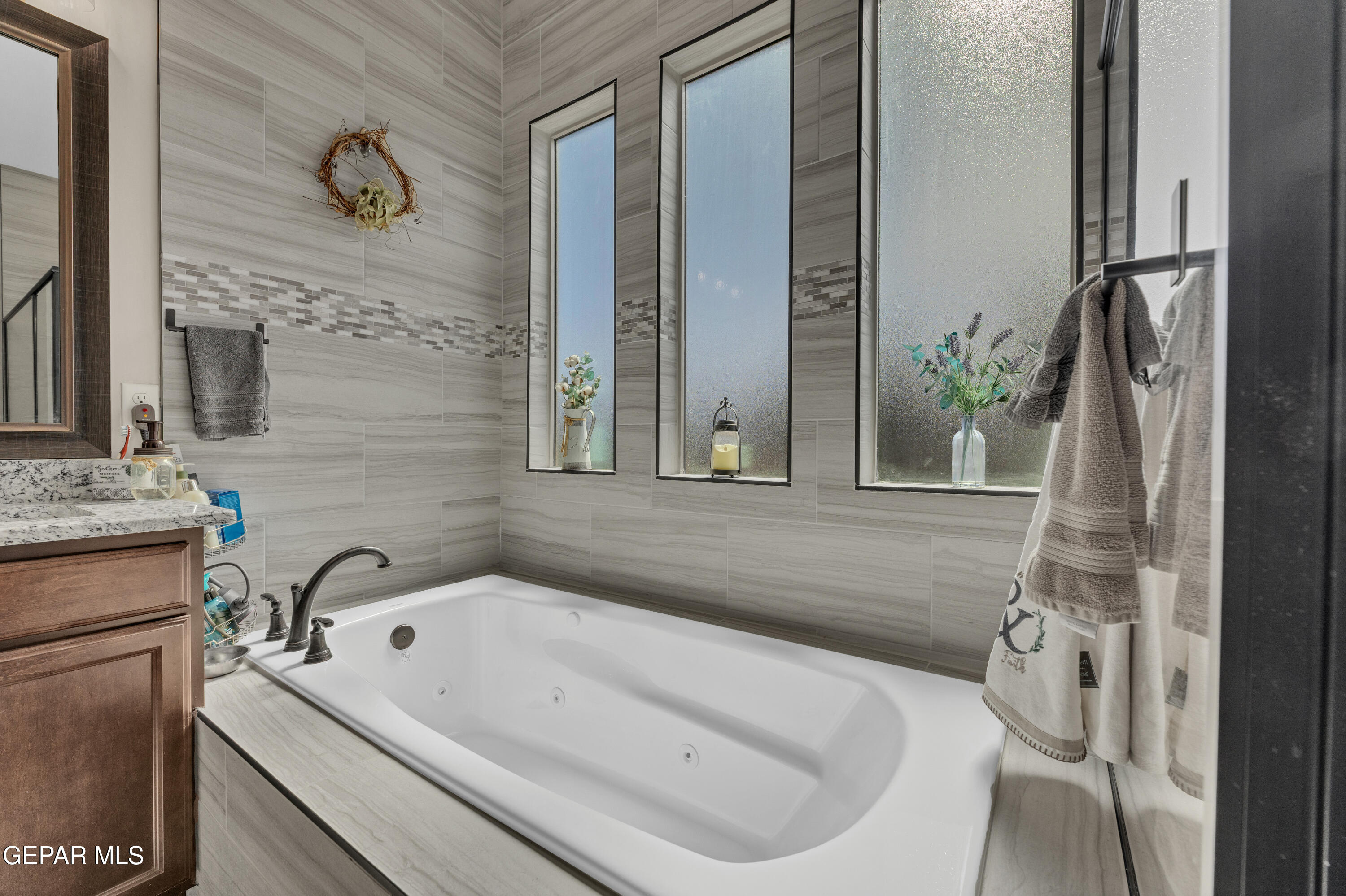 5859 Valley Palm Drive
